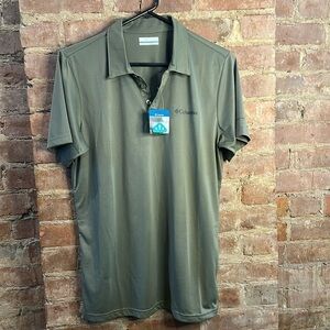Columbia men’s green sport polo